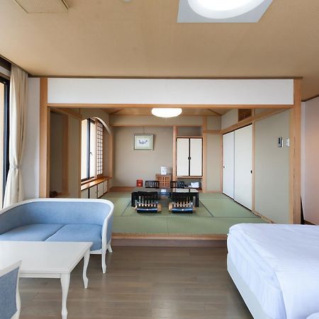 Matsuura Hotell Saiki Exteriör bild