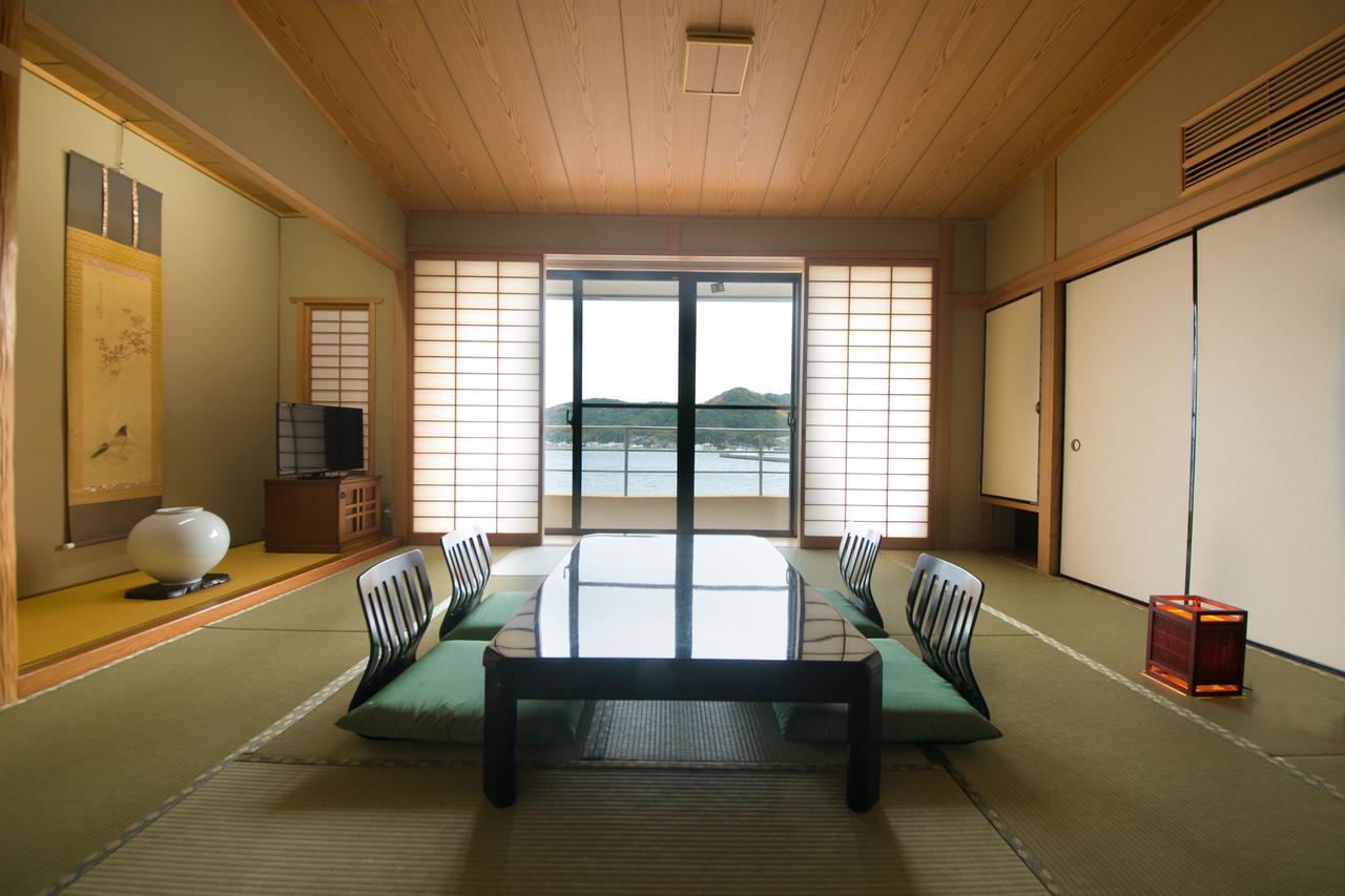 Matsuura Hotell Saiki Exteriör bild