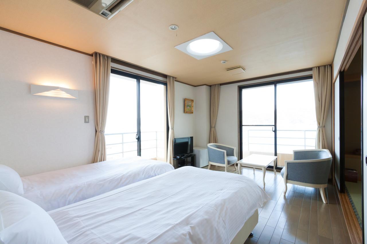 Matsuura Hotell Saiki Exteriör bild